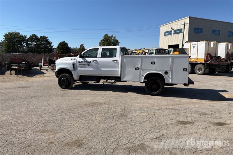 Chevrolet Silverado 5500HD 4x4 Crew Cab Utility Truck Prekucniki