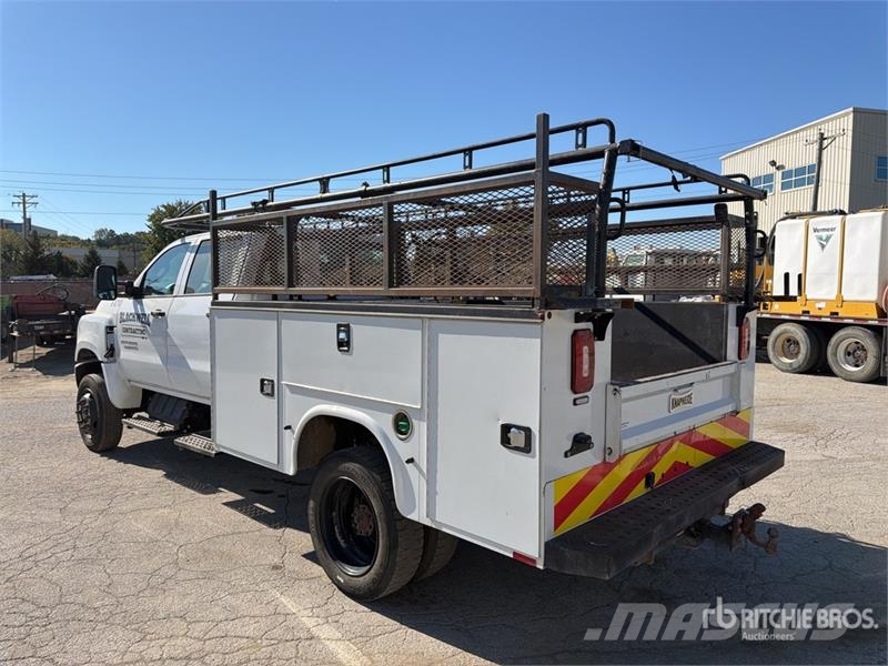 Chevrolet Silverado 5500HD 4x4 Crew Cab Utility Truck Prekucniki