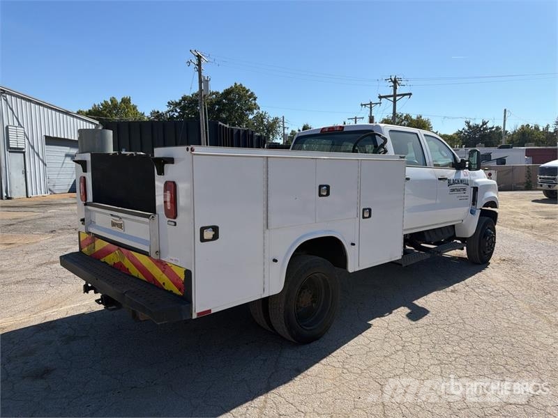 Chevrolet Silverado 5500HD 4x4 Crew Cab Utility Truck Prekucniki