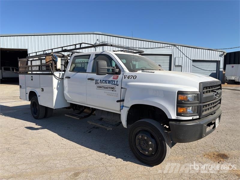 Chevrolet Silverado 5500HD 4x4 Crew Cab Utility Truck Prekucniki