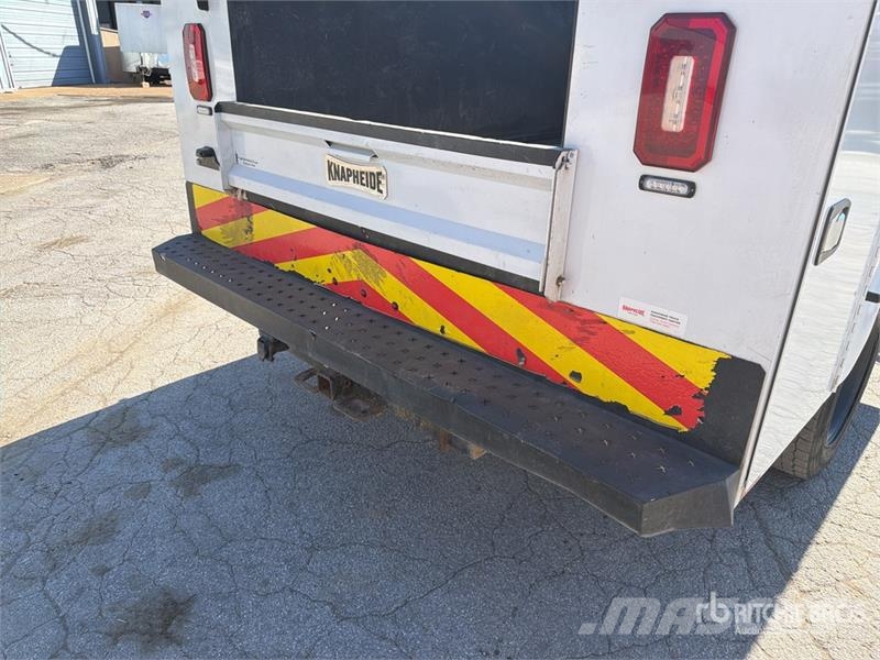 Chevrolet Silverado 5500HD 4x4 Crew Cab Utility Truck Prekucniki
