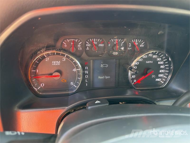 Chevrolet Silverado 5500HD 4x4 Crew Cab Utility Truck Prekucniki