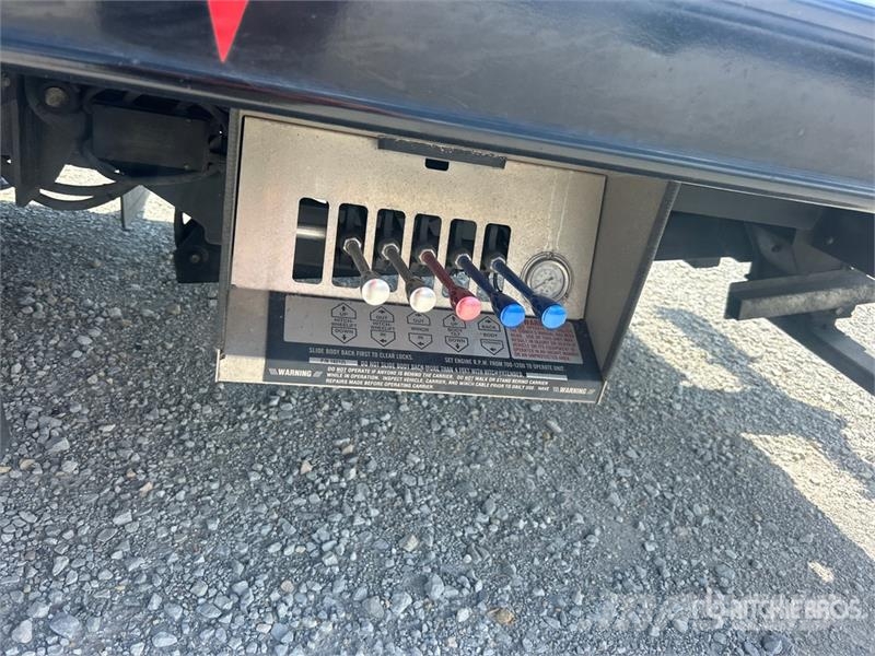 Chevrolet Silverado 6500HD 4x2 Rollback Truck Hinausautot