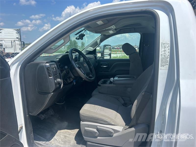 Chevrolet Silverado 6500HD 4x2 Rollback Truck Hinausautot