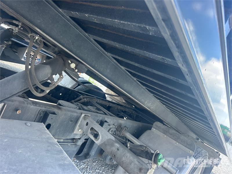 Chevrolet Silverado 6500HD 4x2 Rollback Truck Hinausautot