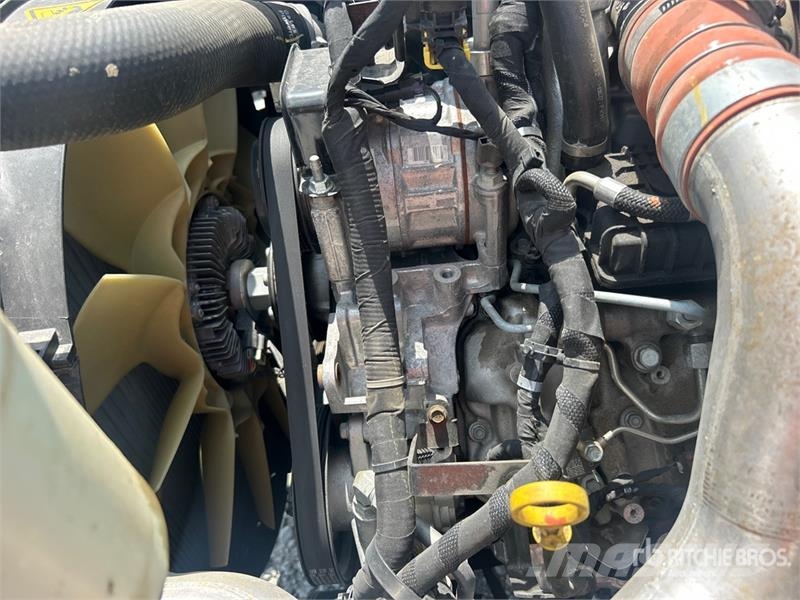 Chevrolet Silverado 6500HD 4x2 Rollback Truck Hinausautot
