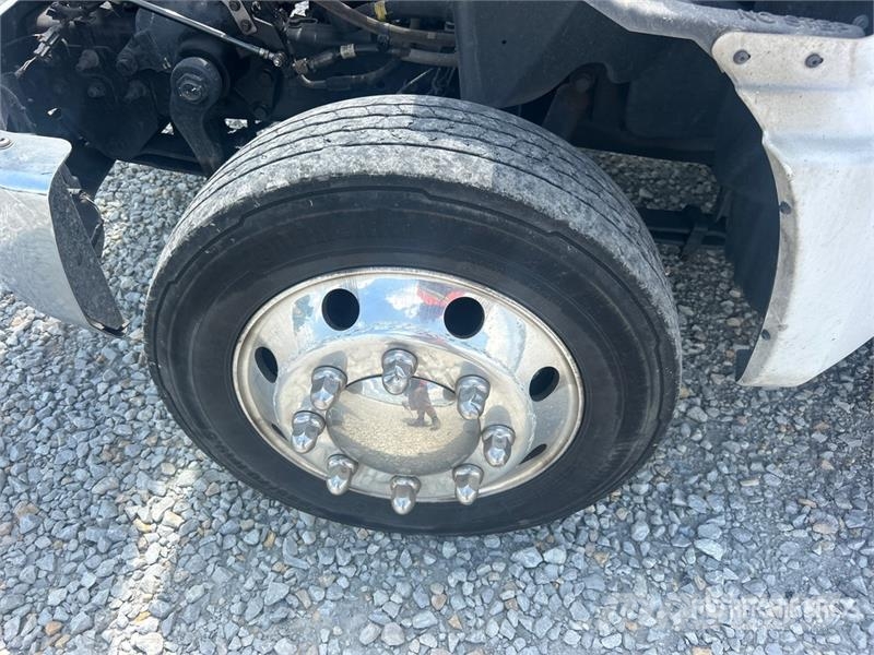 Chevrolet Silverado 6500HD 4x2 Rollback Truck Hinausautot