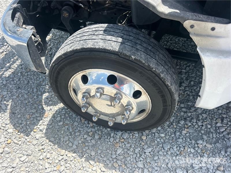 Chevrolet Silverado 6500HD 4x2 Rollback Truck Hinausautot