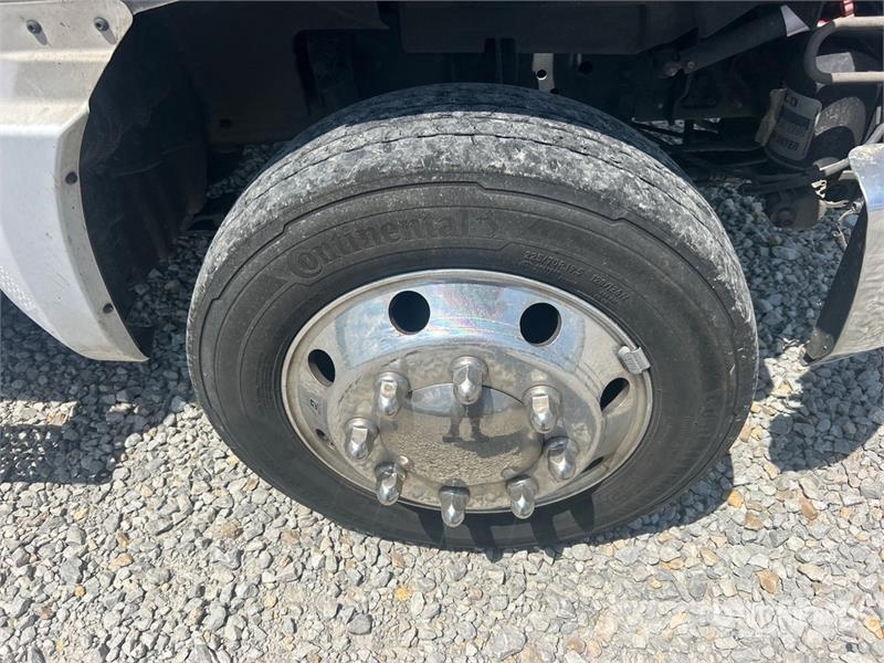 Chevrolet Silverado 6500HD 4x2 Rollback Truck Hinausautot