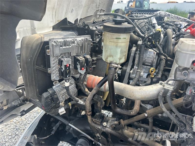 Chevrolet Silverado 6500HD 4x2 Rollback Truck Hinausautot