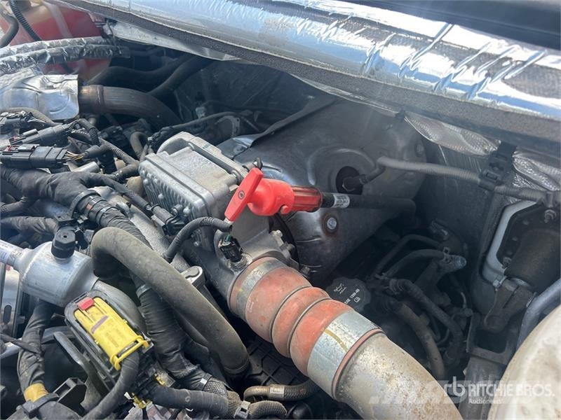 Chevrolet Silverado 6500HD 4x2 Rollback Truck Hinausautot