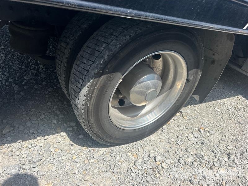 Chevrolet Silverado 6500HD 4x2 Rollback Truck Hinausautot