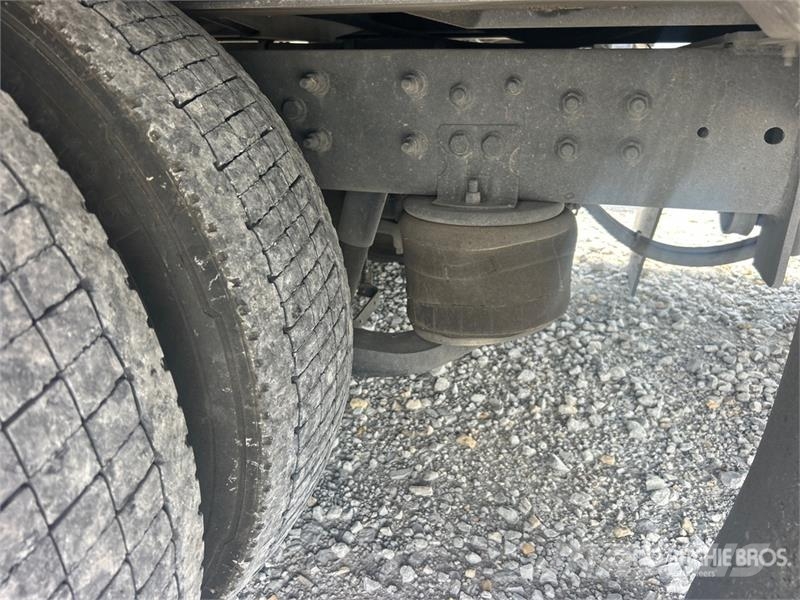 Chevrolet Silverado 6500HD 4x2 Rollback Truck Hinausautot