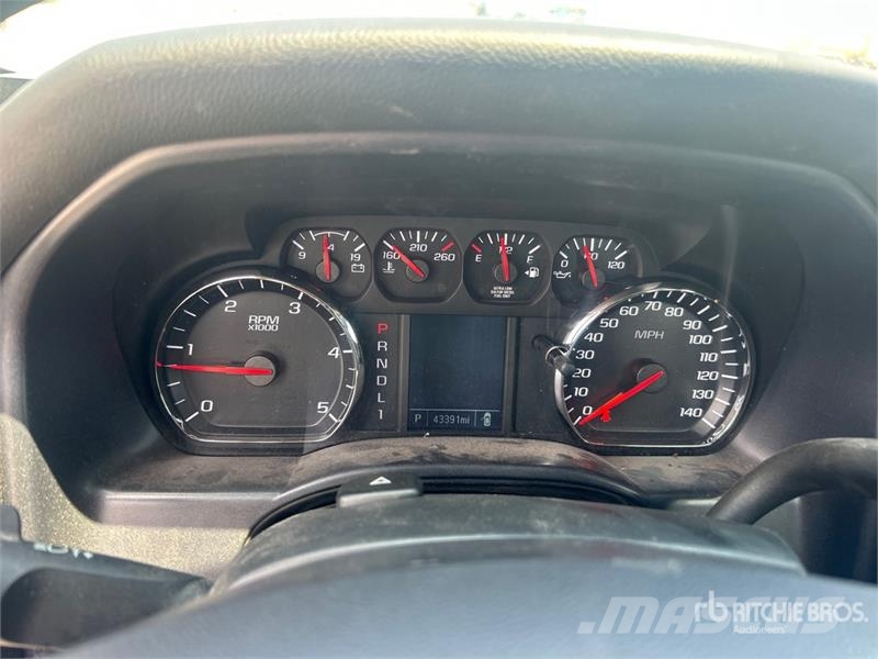 Chevrolet Silverado 6500HD 4x2 Rollback Truck Hinausautot