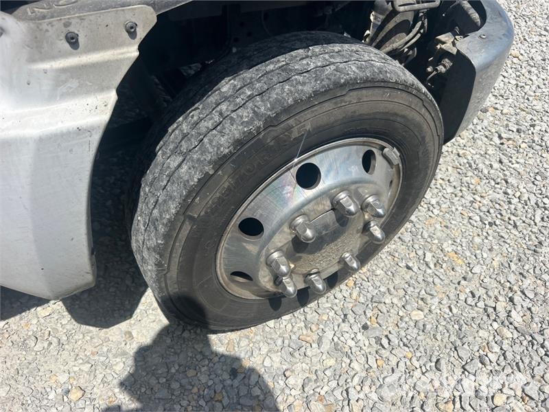 Chevrolet Silverado 6500HD 4x2 Rollback Truck Hinausautot