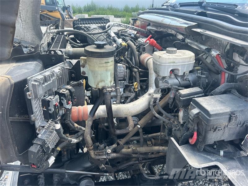 Chevrolet Silverado 6500HD 4x2 Rollback Truck Hinausautot