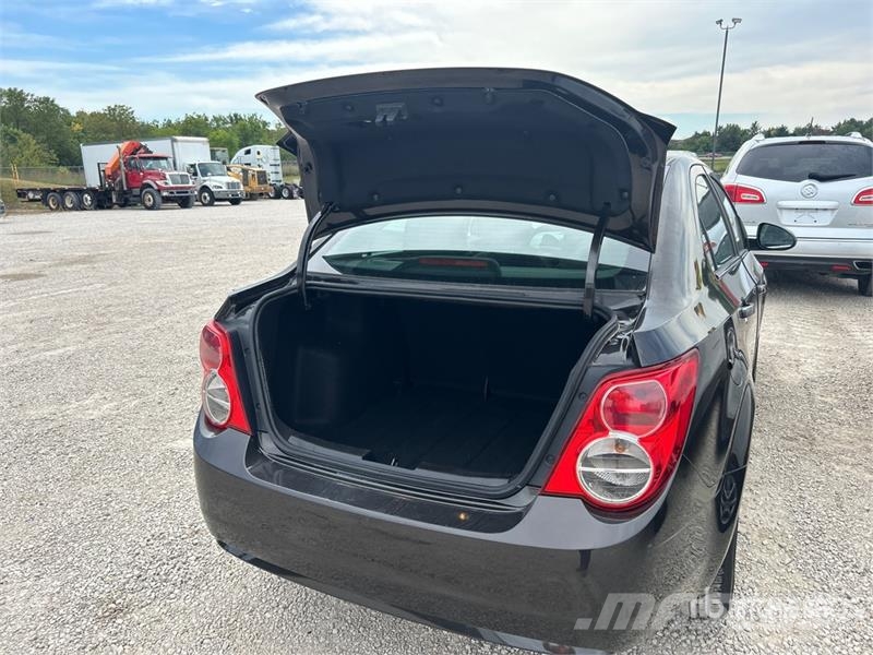 Chevrolet SONIC LT Automobile Αυτοκίνητα