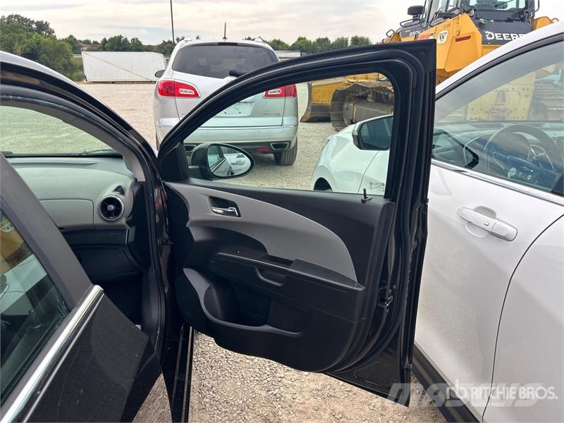 Chevrolet SONIC LT Automobile Αυτοκίνητα