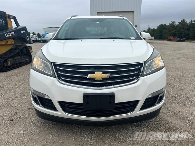 Chevrolet Traverse LT AWD Automobile Henkilöautot