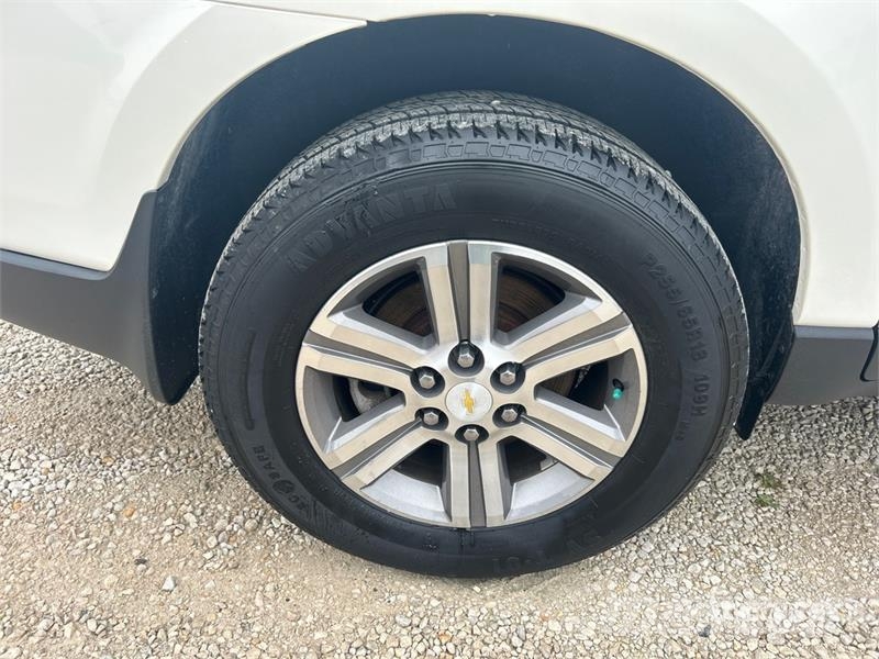 Chevrolet Traverse LT AWD Automobile Henkilöautot