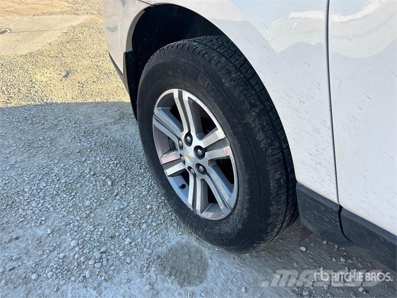 Chevrolet Traverse LT AWD Automobile Personbilar