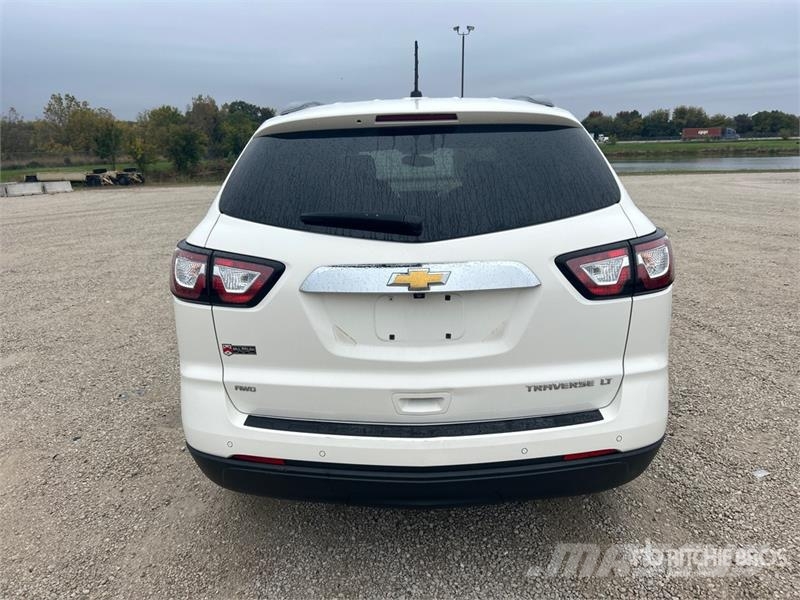 Chevrolet Traverse LT AWD Automobile Henkilöautot