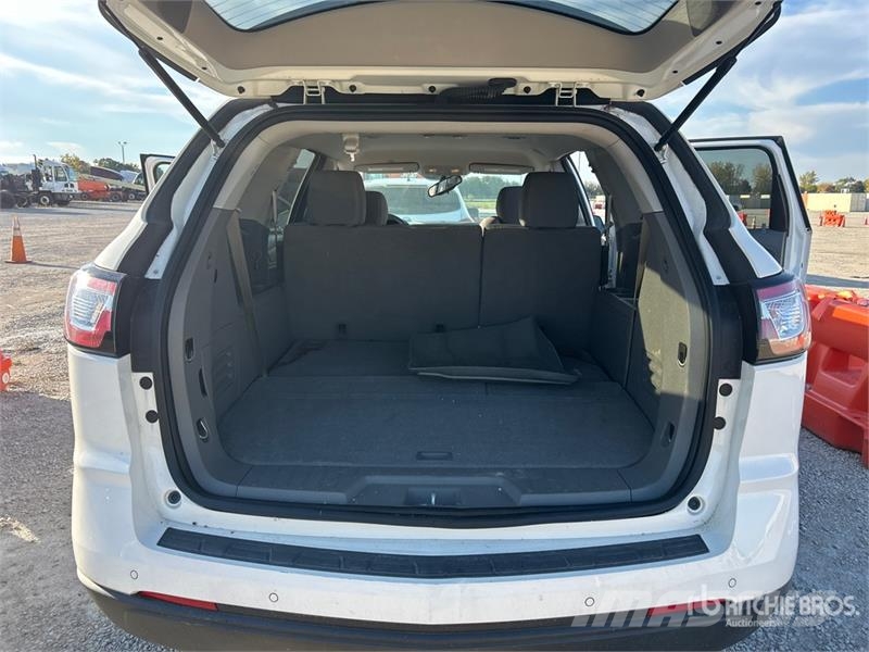 Chevrolet Traverse LT AWD Automobile Personbilar