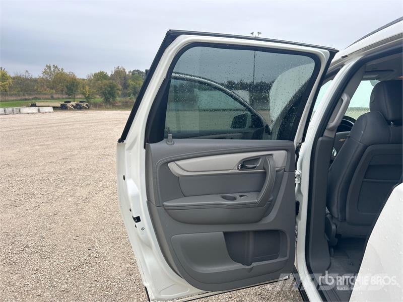 Chevrolet Traverse LT AWD Automobile Henkilöautot