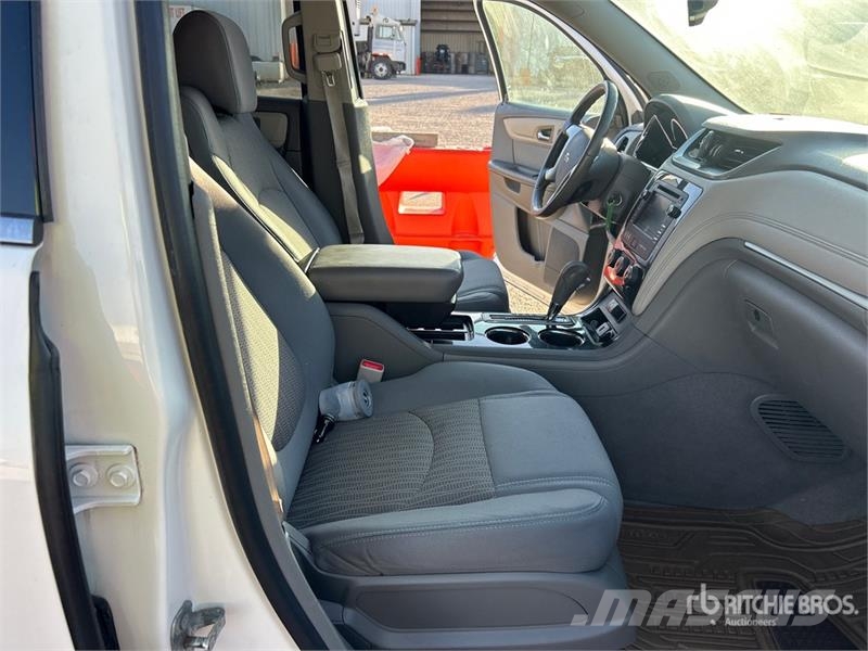 Chevrolet Traverse LT AWD Automobile Personbilar