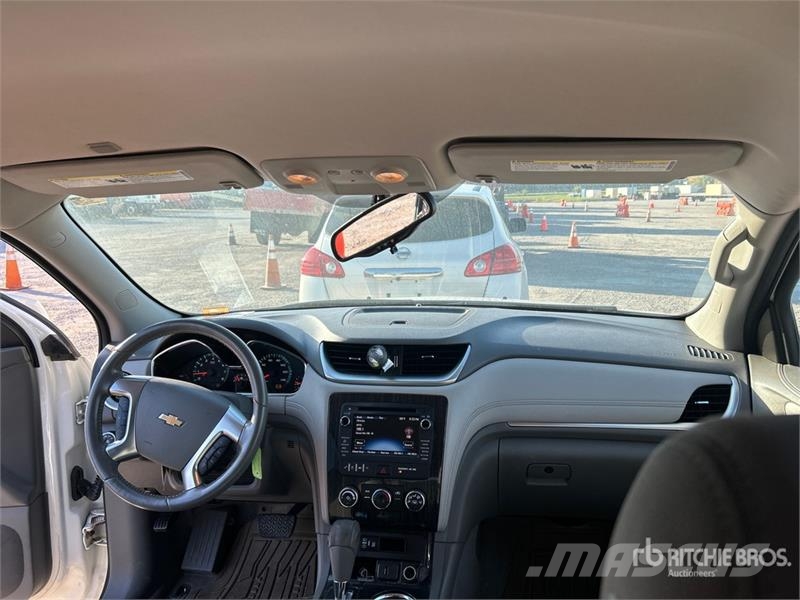 Chevrolet Traverse LT AWD Automobile Personbilar