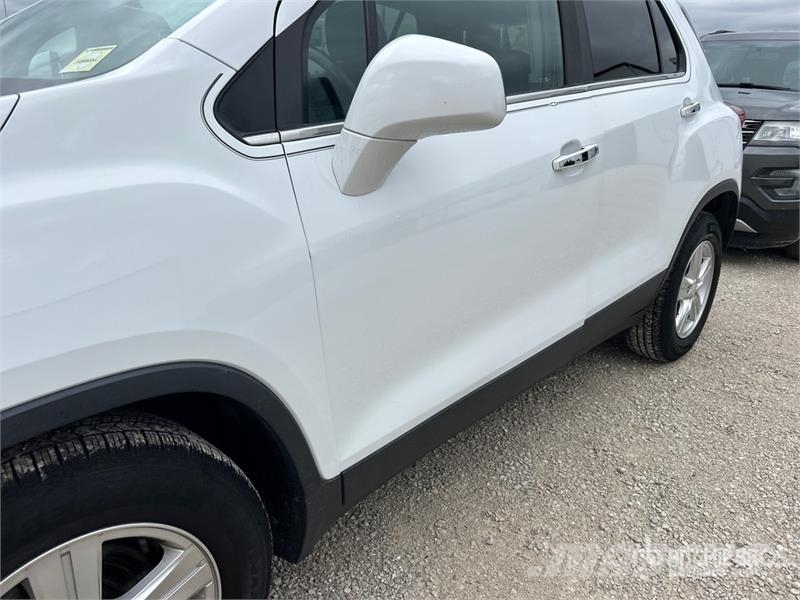 Chevrolet Trax 2WD SUV Carros