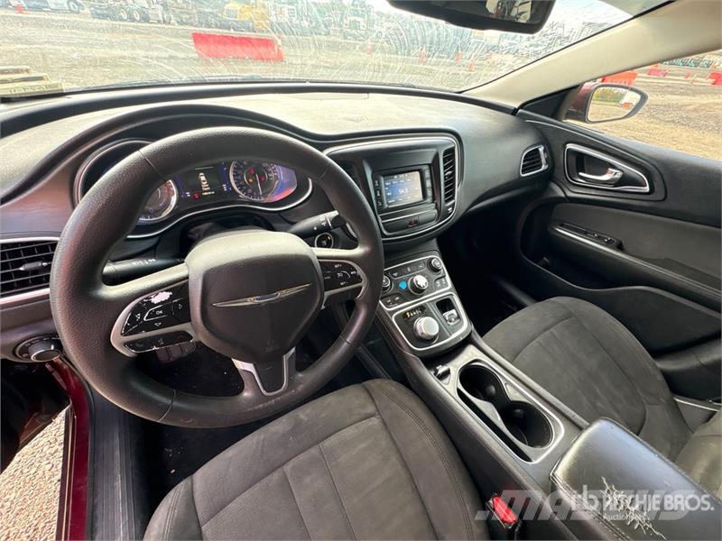 Chrysler 200 Carros