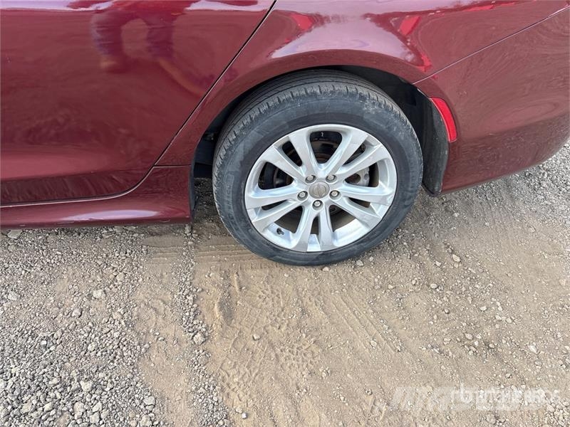 Chrysler 200 Carros