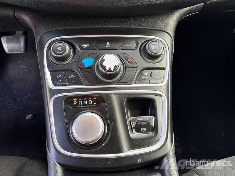 Chrysler 200 Carros