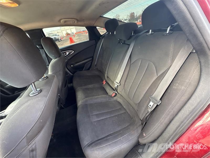 Chrysler 200 Carros