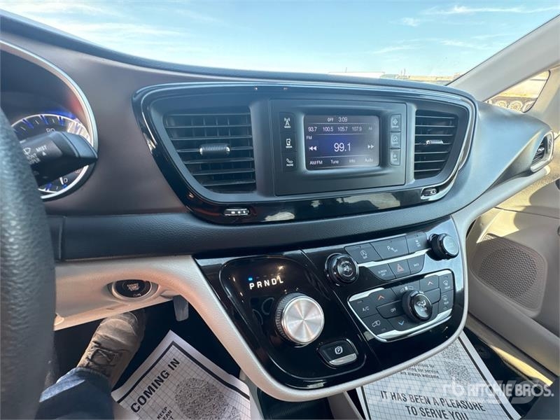 Chrysler Pacifica Minivan Sõiduautod