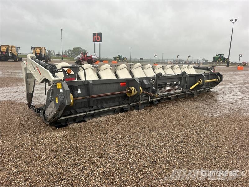CLAAS 12-30C 12 Row 30 ft Corn Combine Header Skjærebord til skurtresker