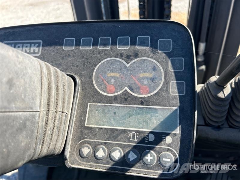 Clark C25CL 4500 lb Cushion Tire Forklift Autres Chariots élévateurs
