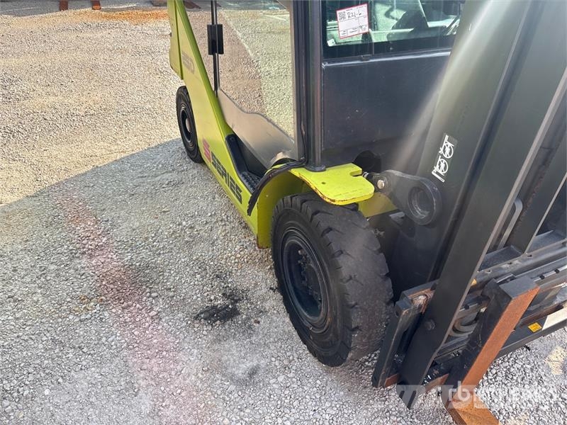 Clark S25D 4750 lb Pneumatic Tire Forklift Targoncák-Egyéb