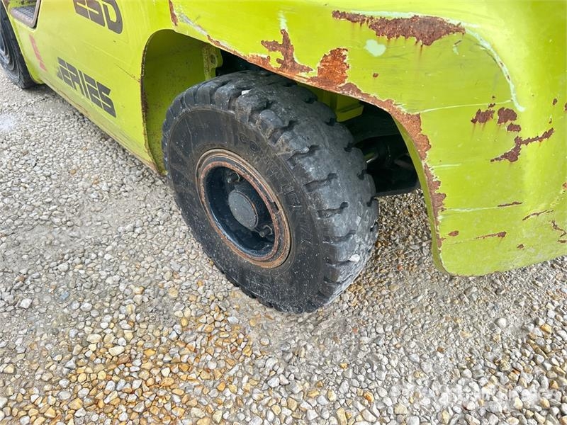 Clark S25D 5000 lb Pneumatic Tire Forklift Gaffeltrucker - Annet