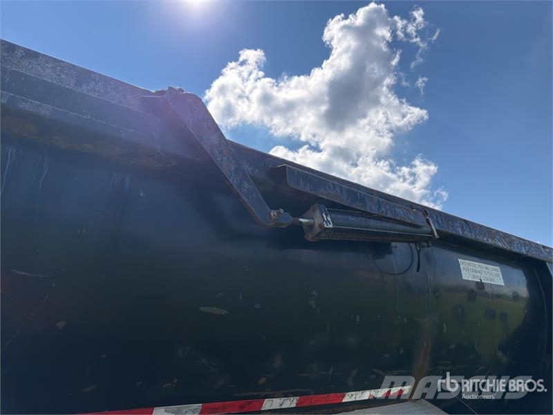 Clement RKHS2625 26 ft T/A Quarter Frame End Dump Trailer 傾卸式拖車