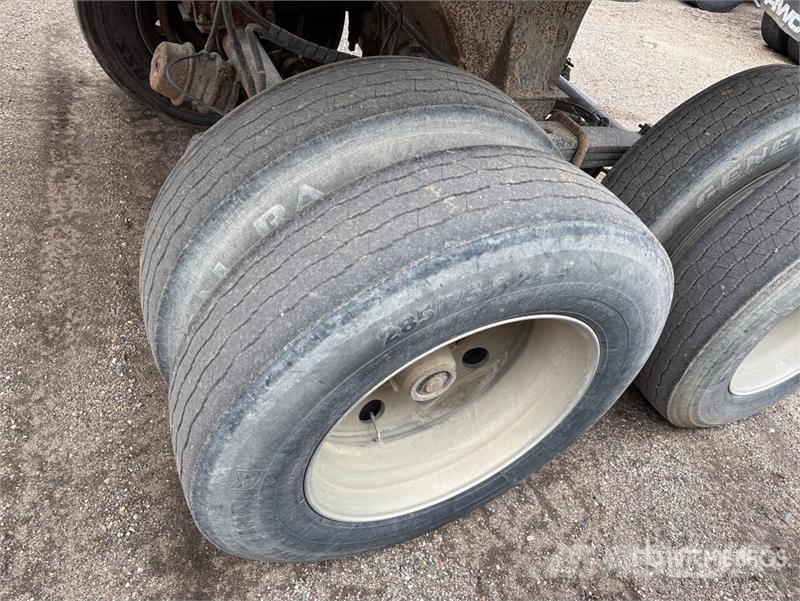 Clement Starlite 36 ft T/A Frameless End Dump Trailer Savivartės priekabos