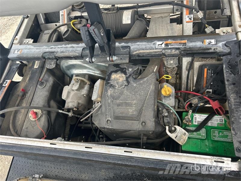 Club Car Carryall 1500 4x4 Utility Vehicle ماكينات منفعة عامة