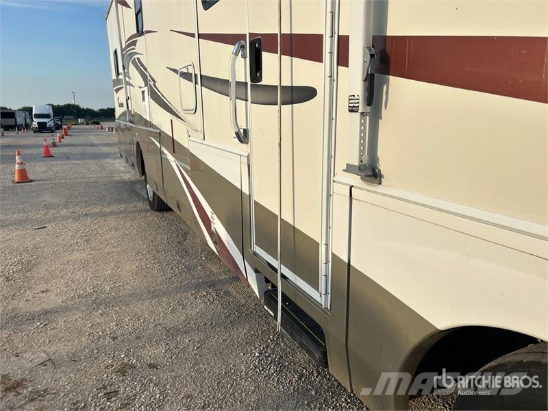 Coachmen Aurora Motor Home Motorhomes and caravans