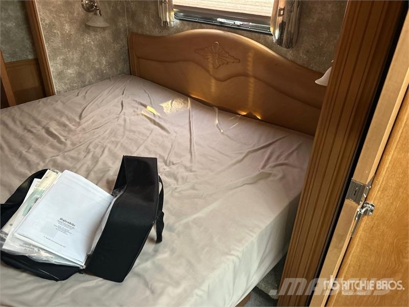Coachmen Aurora Motor Home Motorhomes and caravans