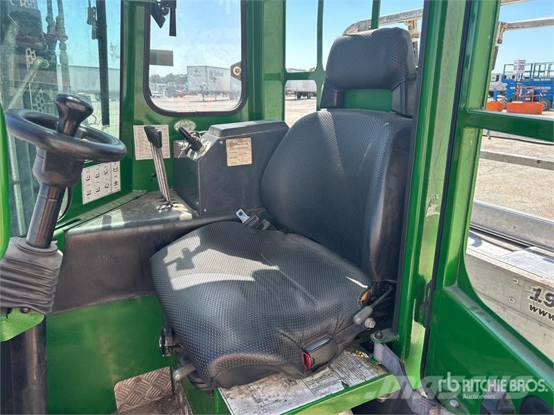 Combilift C6000 6000 lb Forklift Targoncák-Egyéb