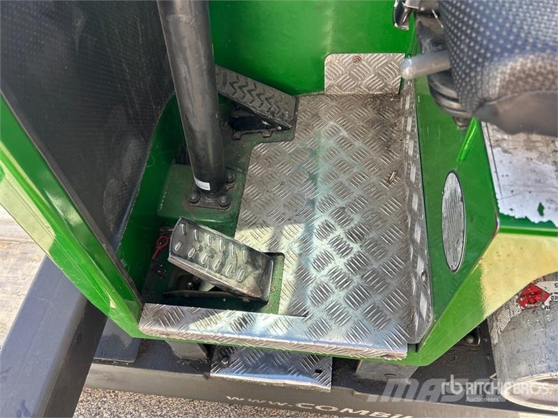 Combilift C6000 6000 lb Forklift Targoncák-Egyéb