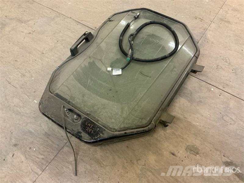  Compact Track Loader Door - Fits Cat 247 Andre komponenter