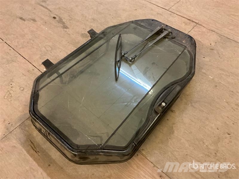  Compact Track Loader Door - Fits Cat 247 Andre komponenter