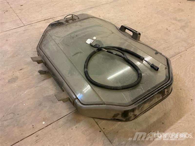  Compact Track Loader Door - Fits Cat 247 Andre komponenter